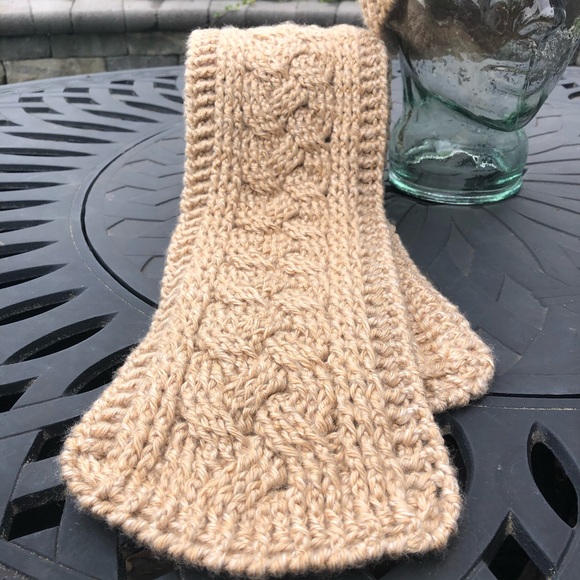 Handmade Hat and Scarf Set by BLD main image 4